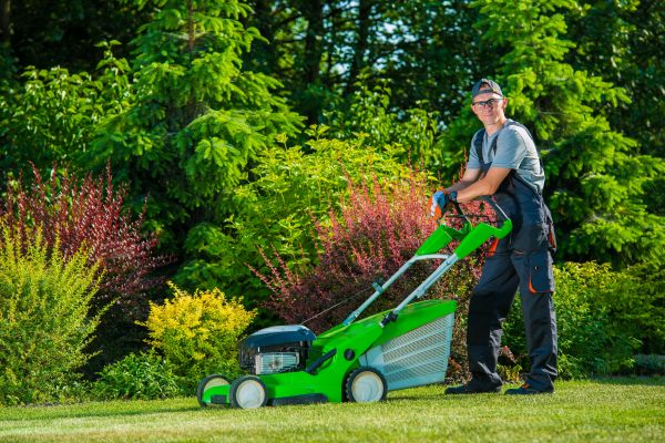 Yard Work Service in Acworth